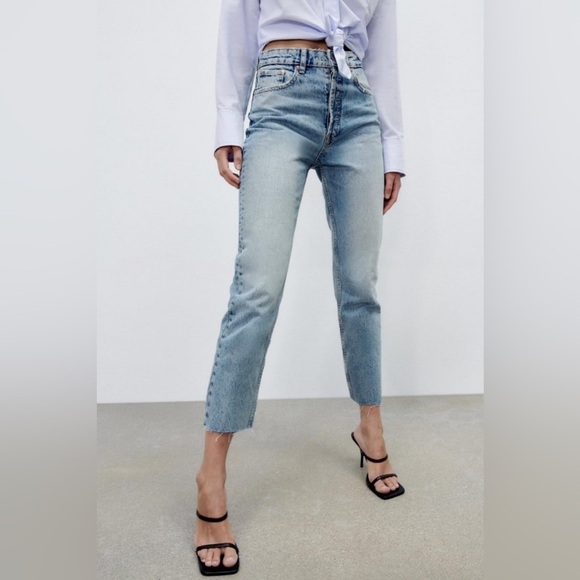 Zara High-Waisted Rigid Crop Size 6 - Picture 2 of 16